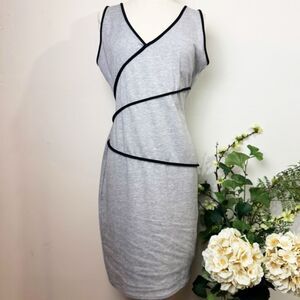 FASHION TO FIGURE | Gray & Black Faux Wrap Bodycon Dress | Size 0 (XL)
